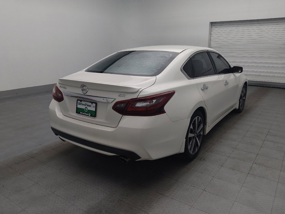 Used 2017 Nissan Altima 2.5 SR FWD image 9