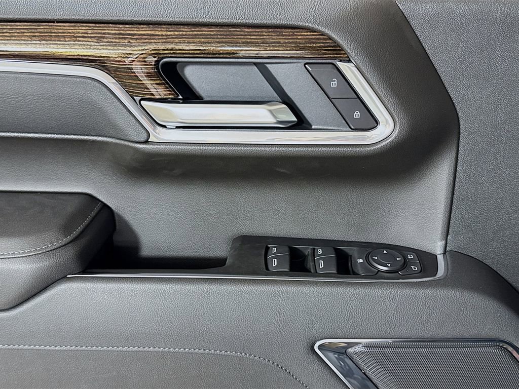 New 2026 GMC Sierra 1500 Elevation image 16