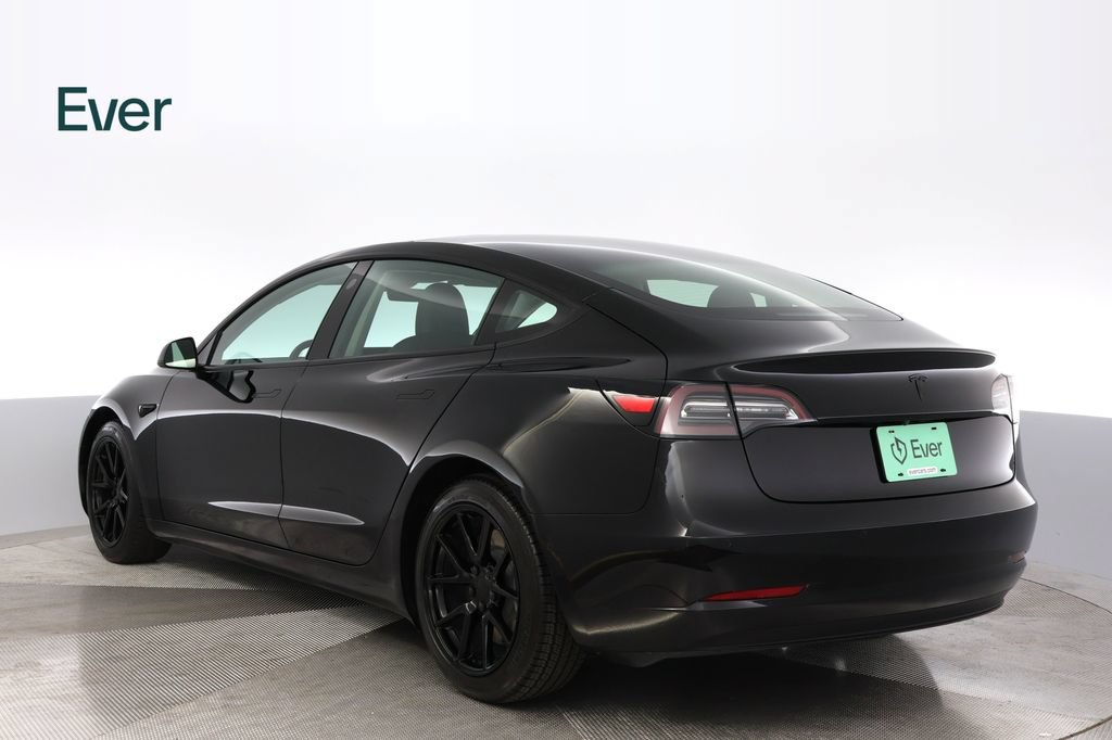 Used 2021 Tesla Model 3 Standard Range Plus RWD image 17