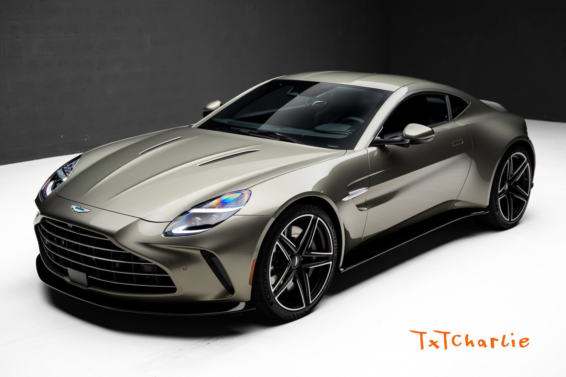 Used 2025 Aston Martin V8 Vantage Coupe