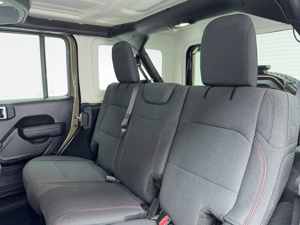 Used 2025 Jeep Wrangler Unlimited Rubicon image 42