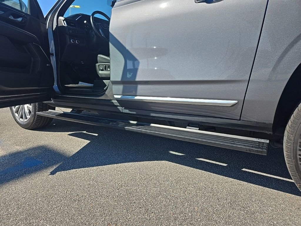 Used 2022 GMC Yukon XL Denali image 42