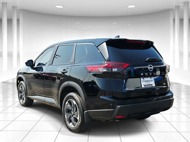 Used 2026 Nissan Rogue SV w/ SV Premium Package AWD/4WD image 3