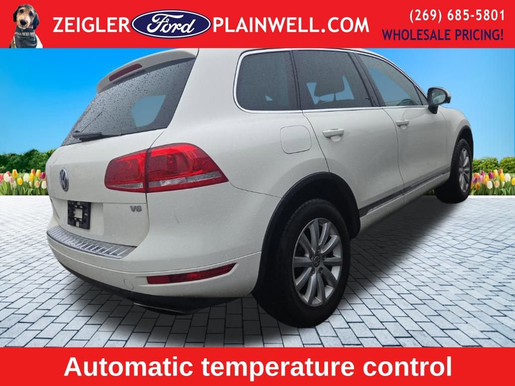 Used 2011 Volkswagen Touareg VR6 image 4