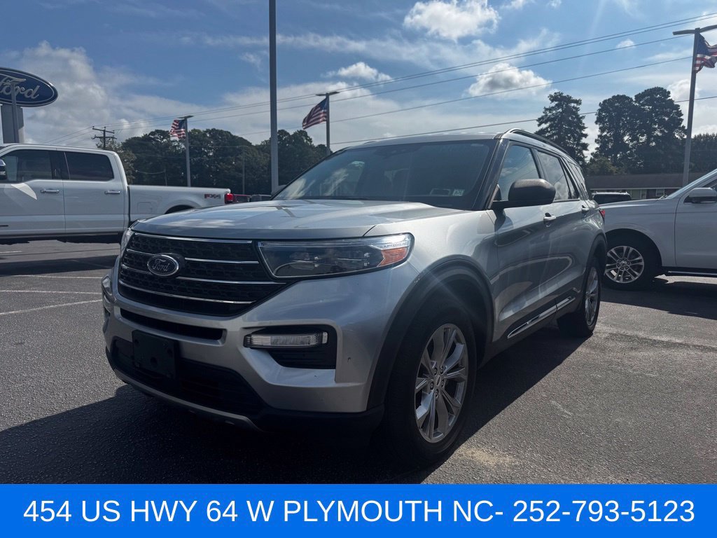 Used 2023 Ford Explorer XLT w/ Equipment Group 202A AWD/4WD image 1