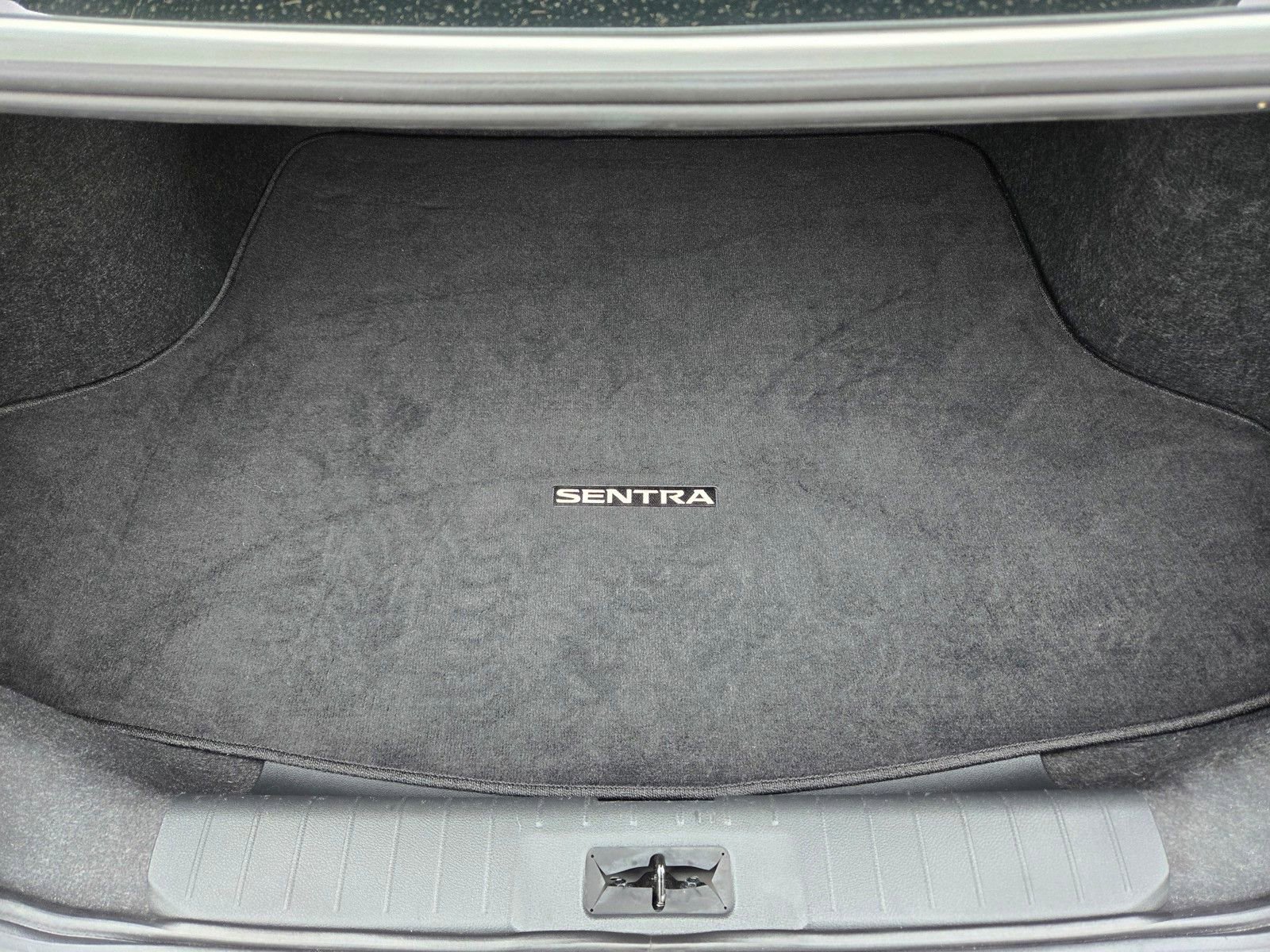 Used 2023 Nissan Sentra SV FWD image 12