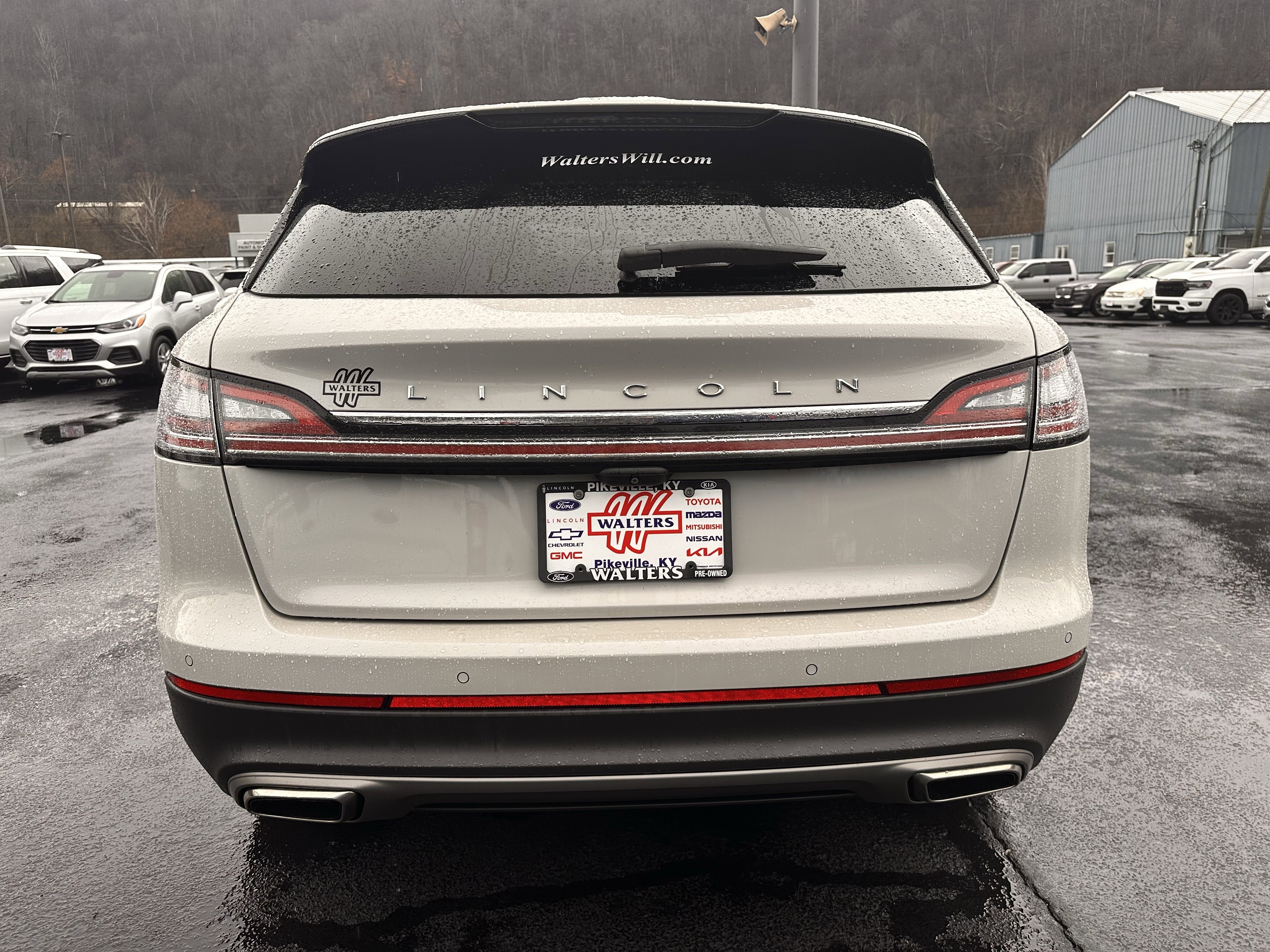 Used 2023 Lincoln Nautilus Reserve w/ Equipment Group 201A image 27