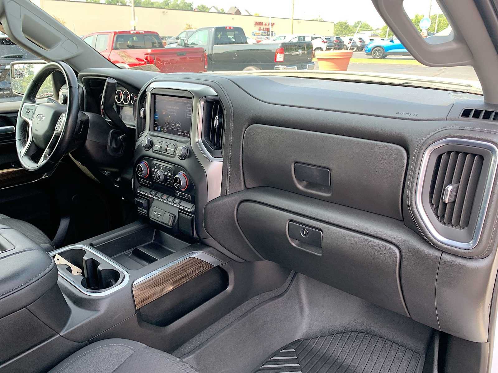 Certified 2022 Chevrolet Silverado 1500 RST AWD/4WD image 27