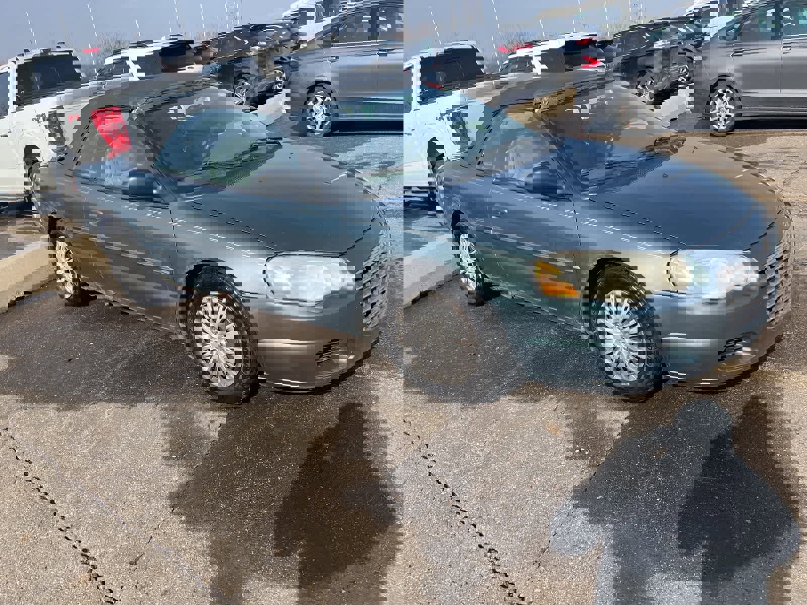 Used 2006 Chrysler Sebring Limited image 19