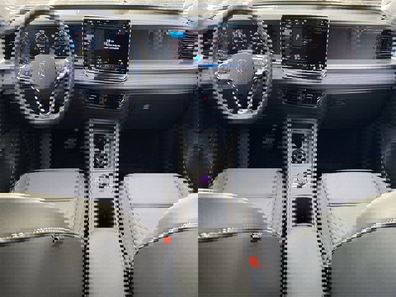 New 2025 Volkswagen Tiguan SE image 11