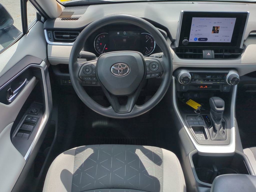 Used 2023 Toyota RAV4 XLE image 18
