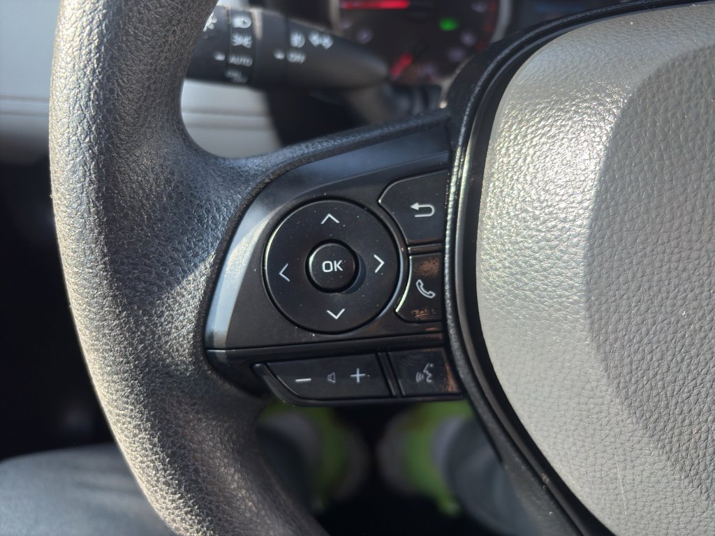 Certified 2021 Toyota RAV4 XLE w/ Convenience Package image 20