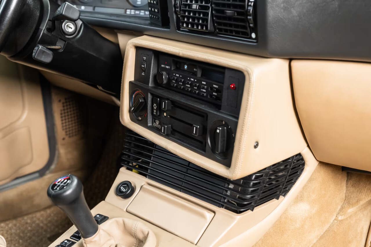 Used 1988 BMW M5 RWD image 48