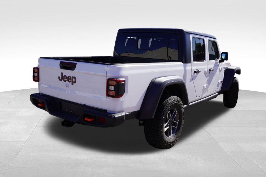 Certified 2026 Jeep Gladiator Mojave AWD/4WD image 3