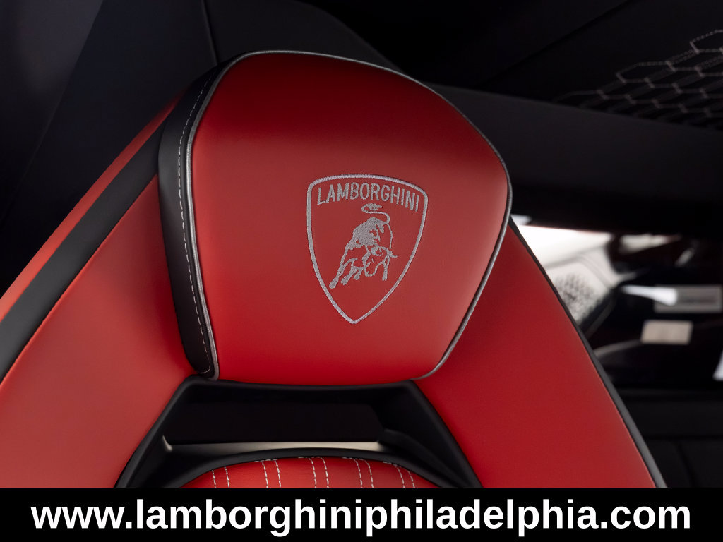 Used 2026 Lamborghini Revuelto AWD/4WD image 46