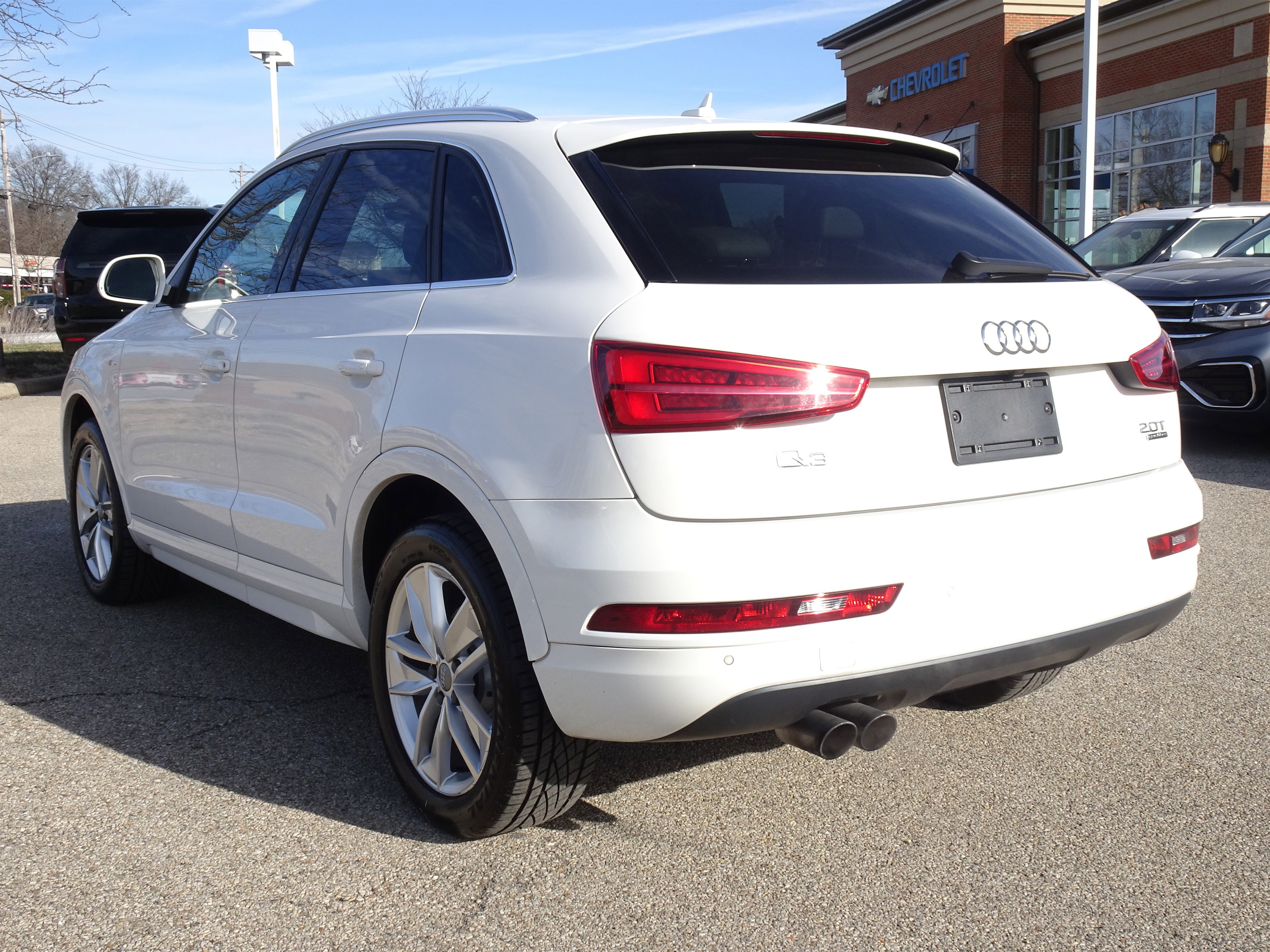 Used 2018 Audi Q3 2.0T Premium Plus image 3