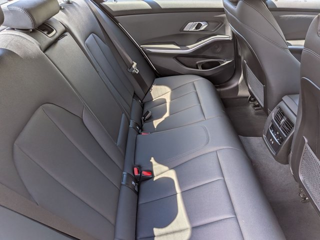 Used 2021 BMW 330i Sedan w/ Premium Package RWD image 21