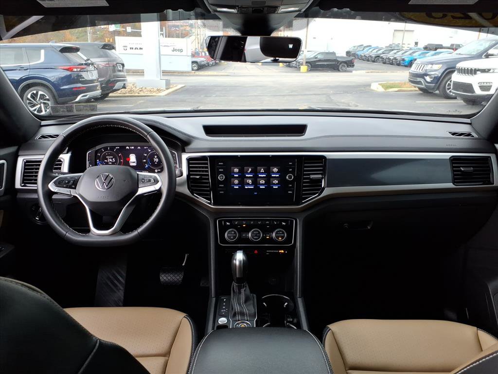 Used 2023 Volkswagen Atlas Cross Sport SEL image 9