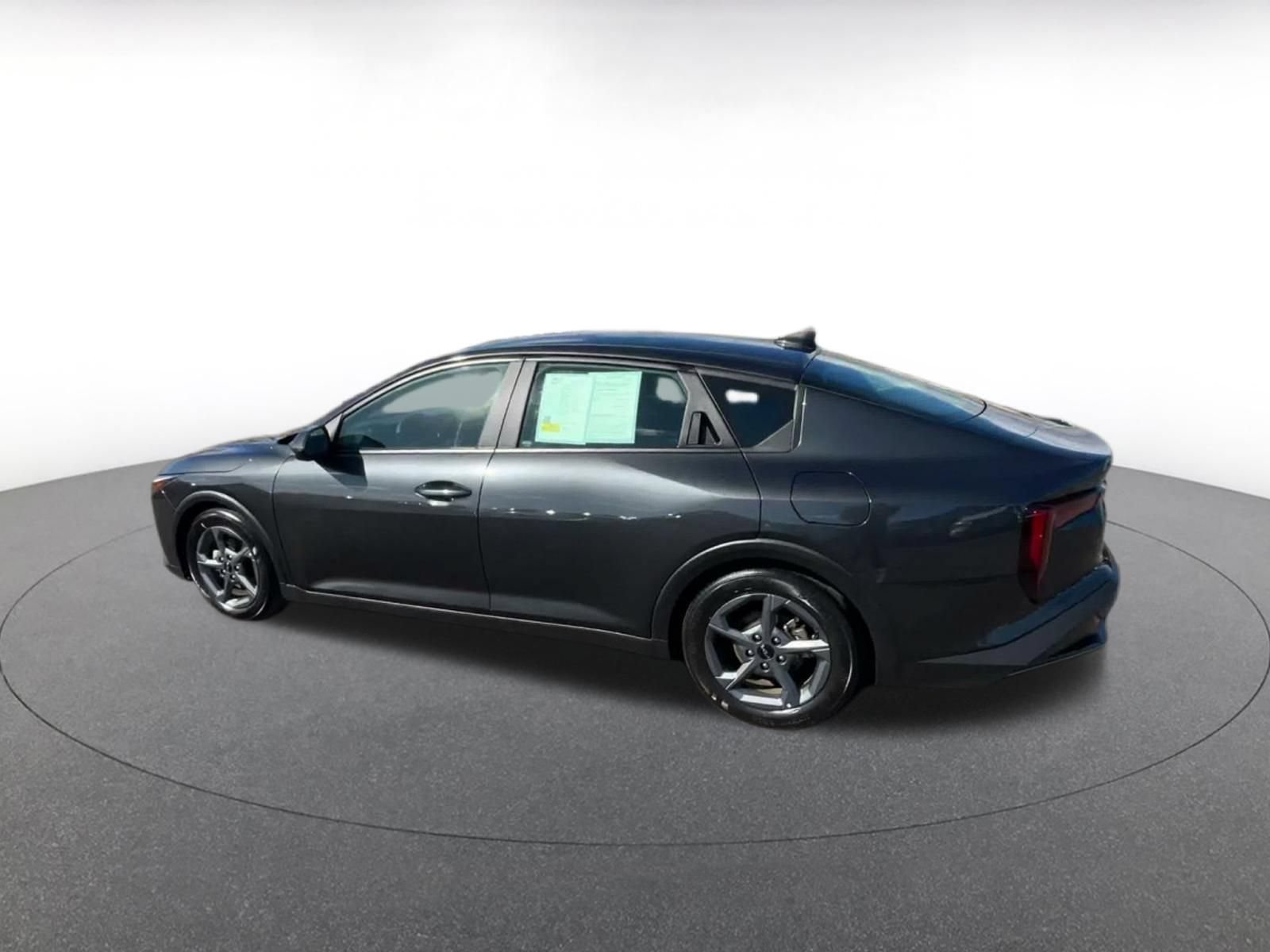 Used 2025 Kia K4 FWD image 9
