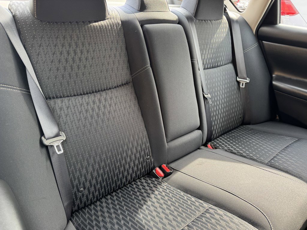 Used 2017 Nissan Altima 2.5 SV image 9