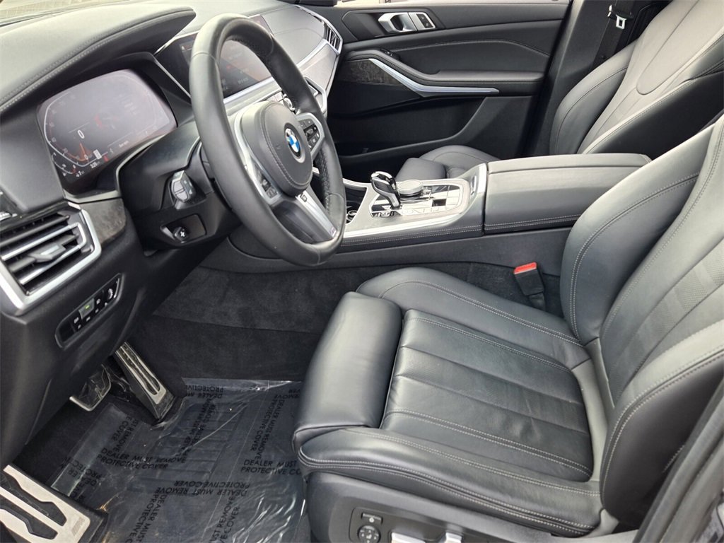 Used 2022 BMW X5 xDrive40i w/ M Sport Package image 10