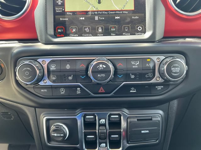 Used 2022 Jeep Wrangler Unlimited Rubicon w/ Cold Weather Group AWD/4WD image 27