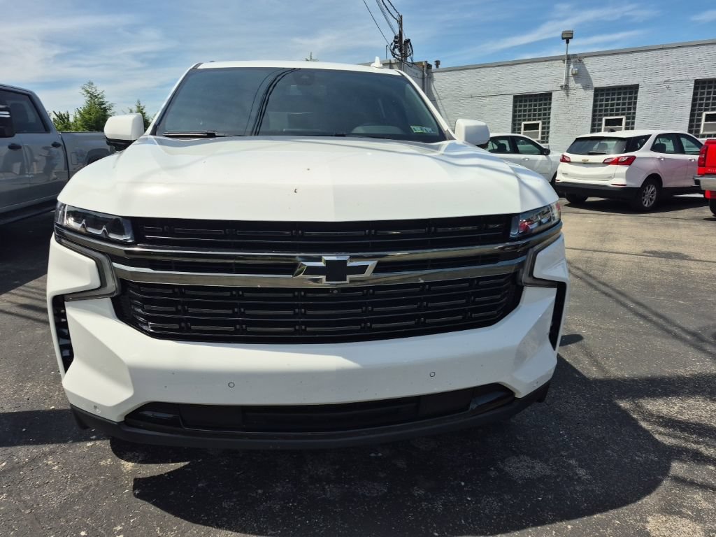Used 2021 Chevrolet Tahoe RST w/ Luxury Package AWD/4WD image 3
