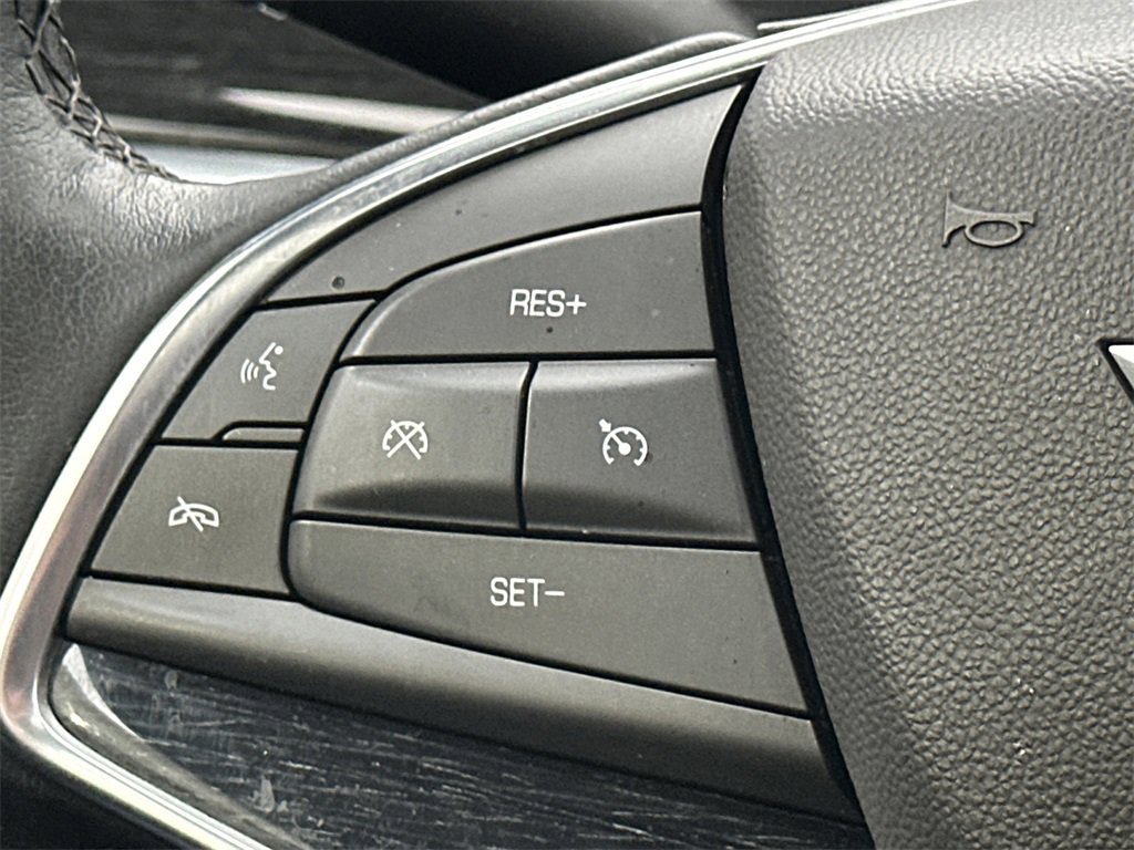 Certified 2022 Cadillac XT5 Premium Luxury w/ LPO, ONYX Package image 25