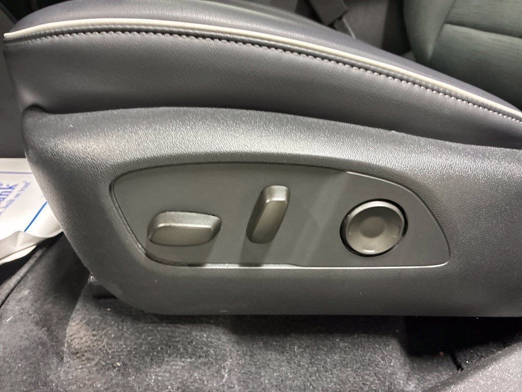 Used 2026 Buick Enclave Sport Touring FWD image 12