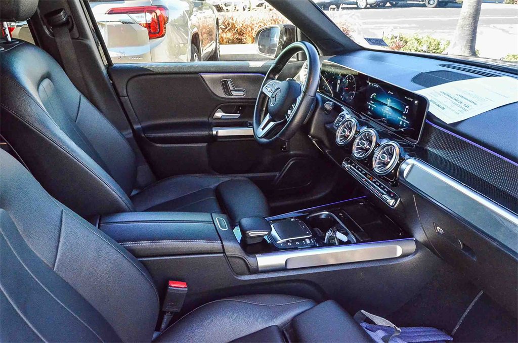 Used 2021 Mercedes-Benz GLB 250 image 17