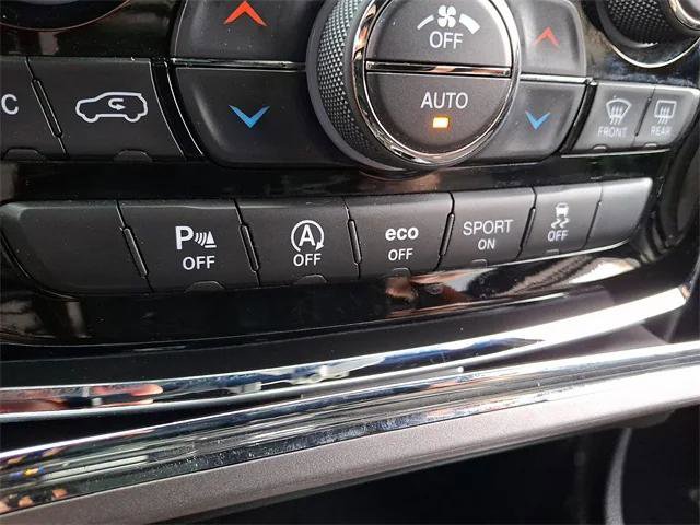 Certified 2019 Jeep Grand Cherokee Laredo image 26