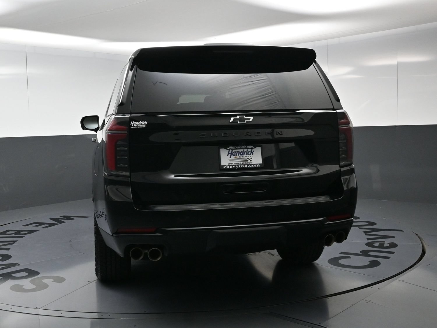 Used 2025 Chevrolet Suburban Z71 AWD/4WD image 8