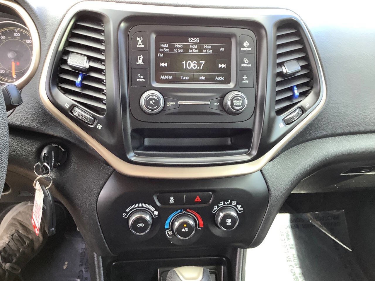 Used 2017 Jeep Cherokee Sport w/ Trailer Tow Group image 39