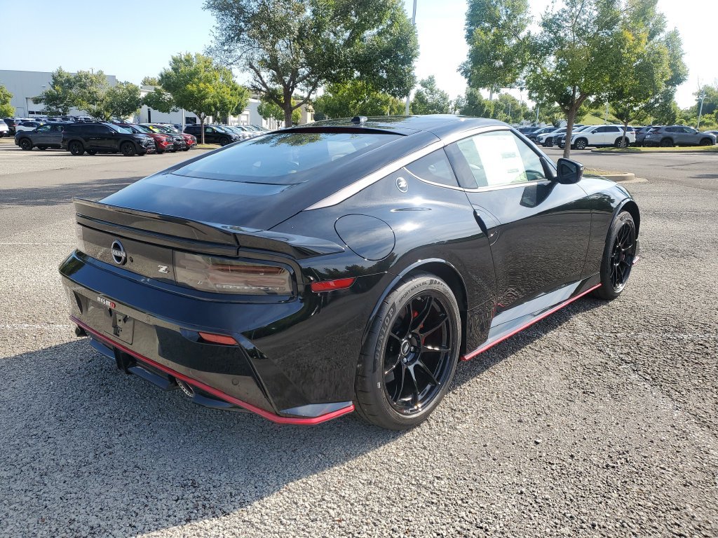 New 2027 Nissan Z Performance RWD image 4