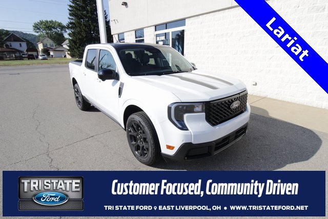 New 2025 Ford Maverick Lariat w/ Black Appearance Package
