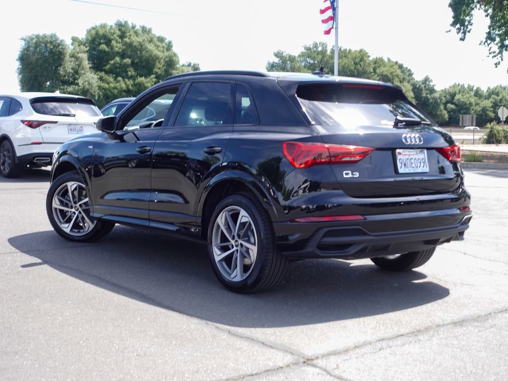 Used 2025 Audi Q3 2.0T Premium w/ Convenience Plus Package image 9