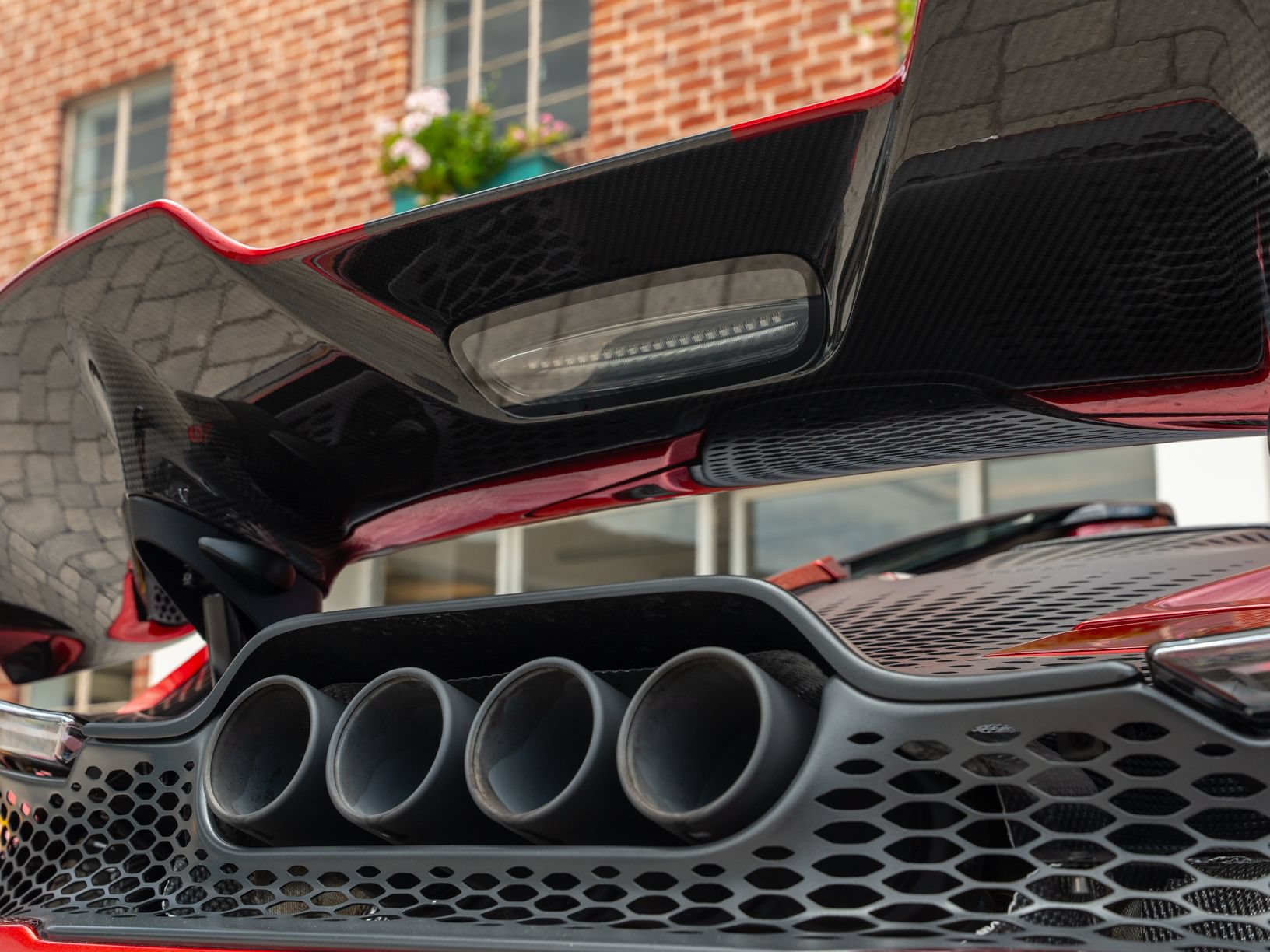 Used 2022 McLaren 765LT RWD image 39