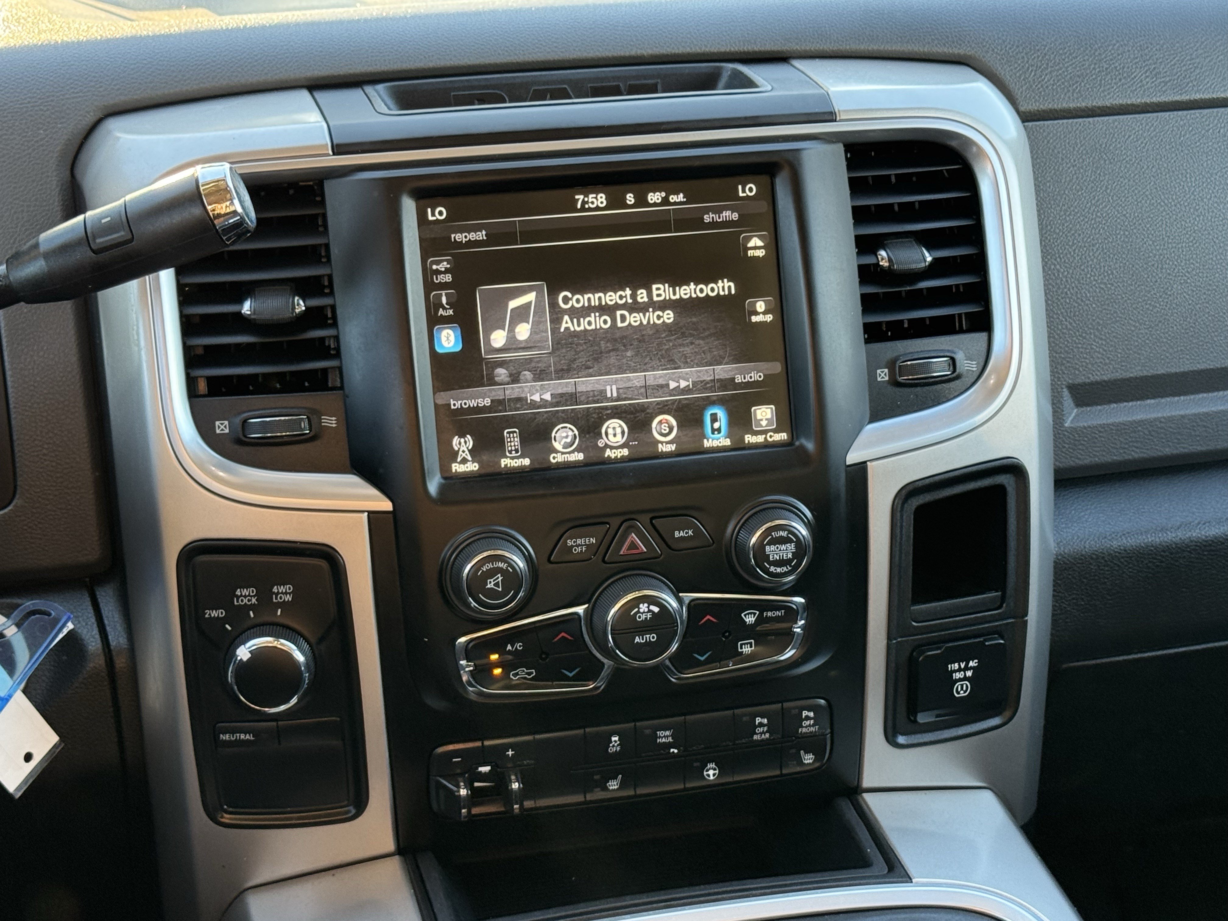 Used 2017 RAM 2500 Big Horn AWD/4WD image 15