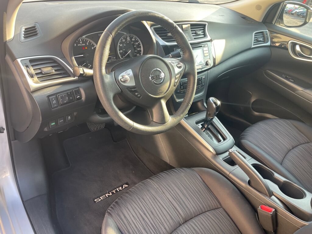 Used 2018 Nissan Sentra SV FWD image 5