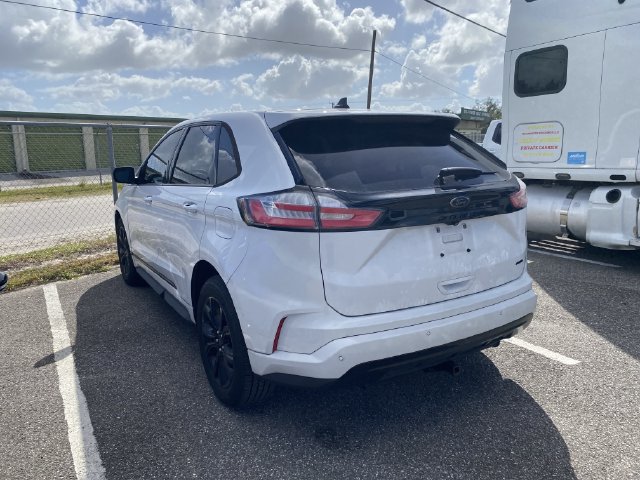 Used 2022 Ford Edge SE w/ Black Appearance Package AWD/4WD image 4
