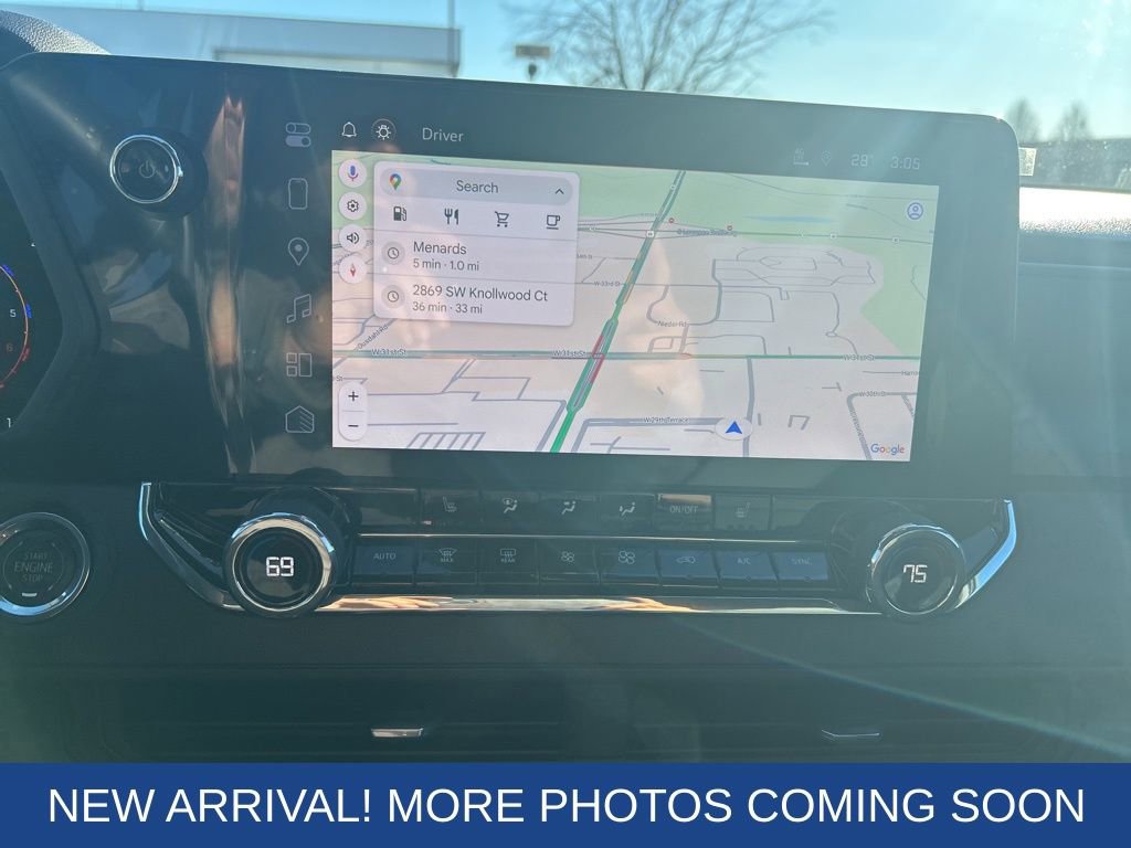 Used 2025 Chevrolet Colorado Trail Boss image 9