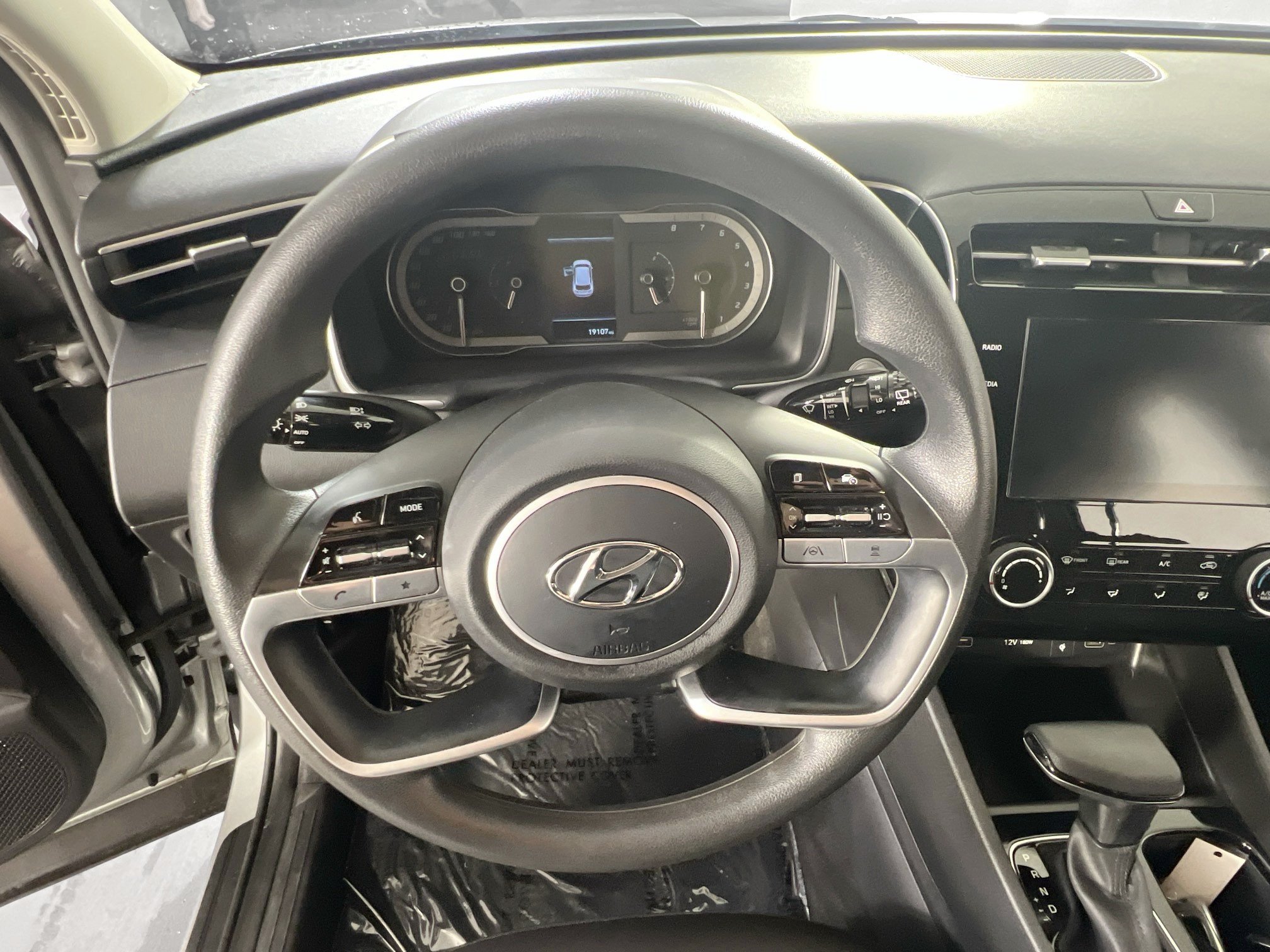 Used 2023 Hyundai Tucson SEL w/ Cargo Package AWD/4WD image 11