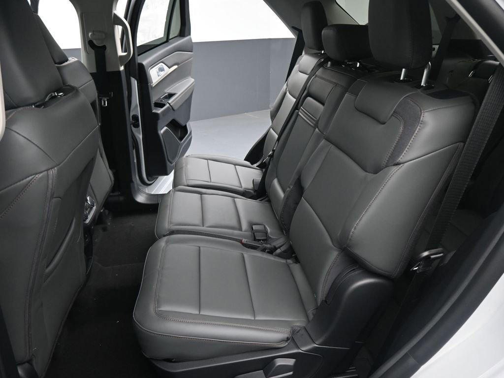 New 2026 Ford Explorer Active w/ Active Comfort Package image 14
