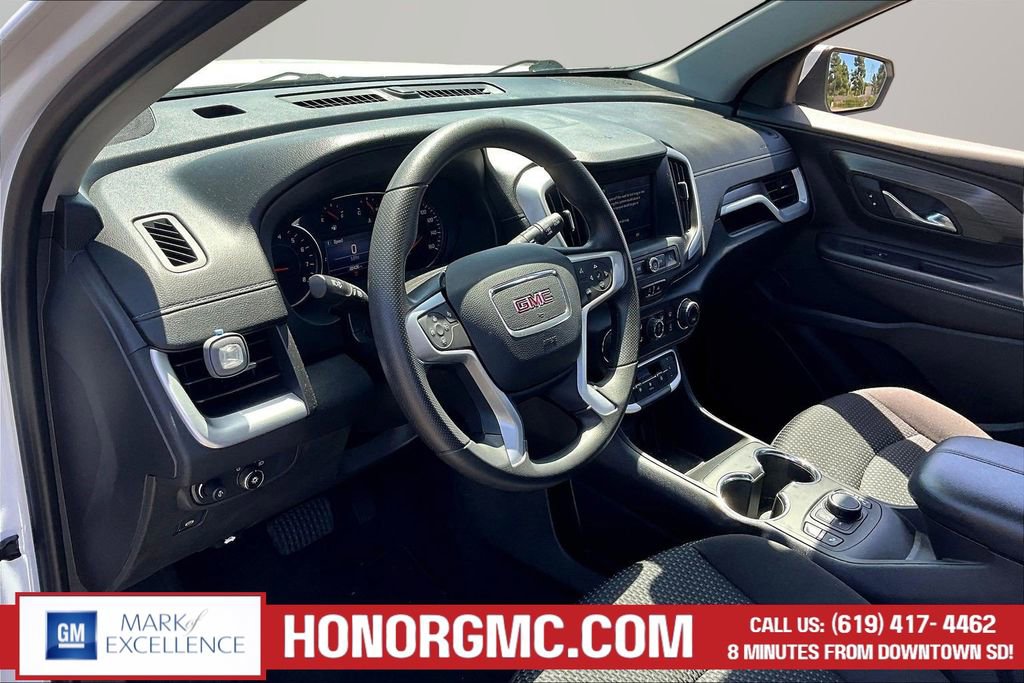 Used 2022 GMC Terrain SLE w/ Driver Convenience Package image 16