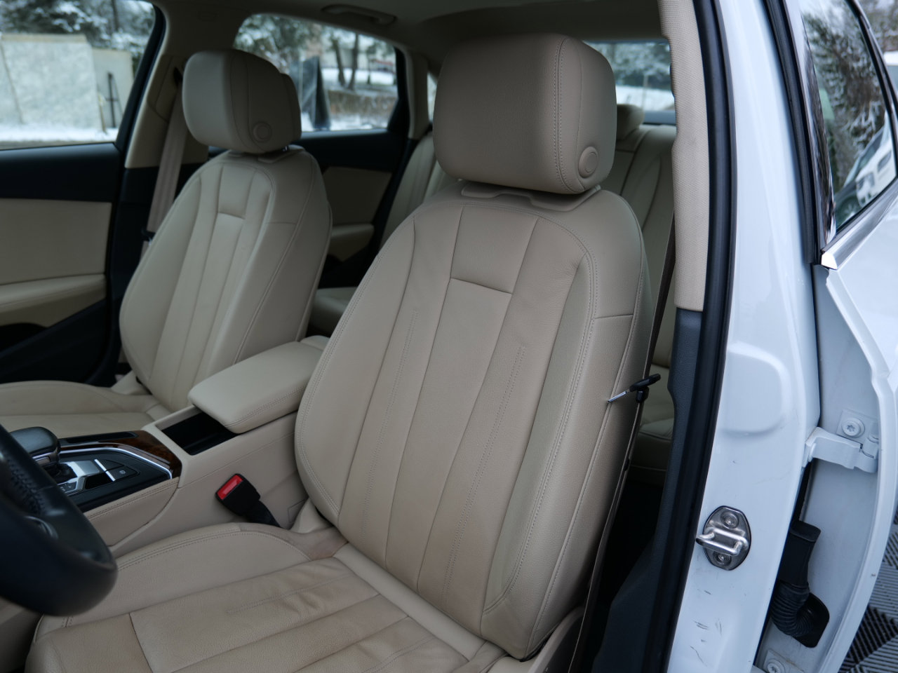 Used 2019 Audi A4 2.0T Premium Plus w/ Premium Plus Package image 16