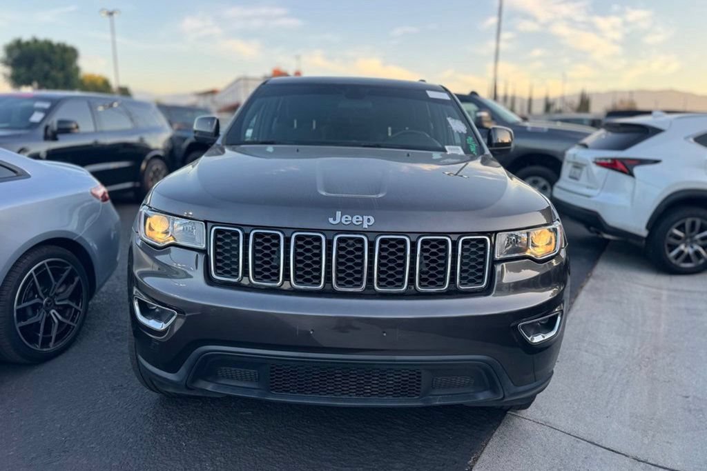 Used 2021 Jeep Grand Cherokee Laredo RWD image 9