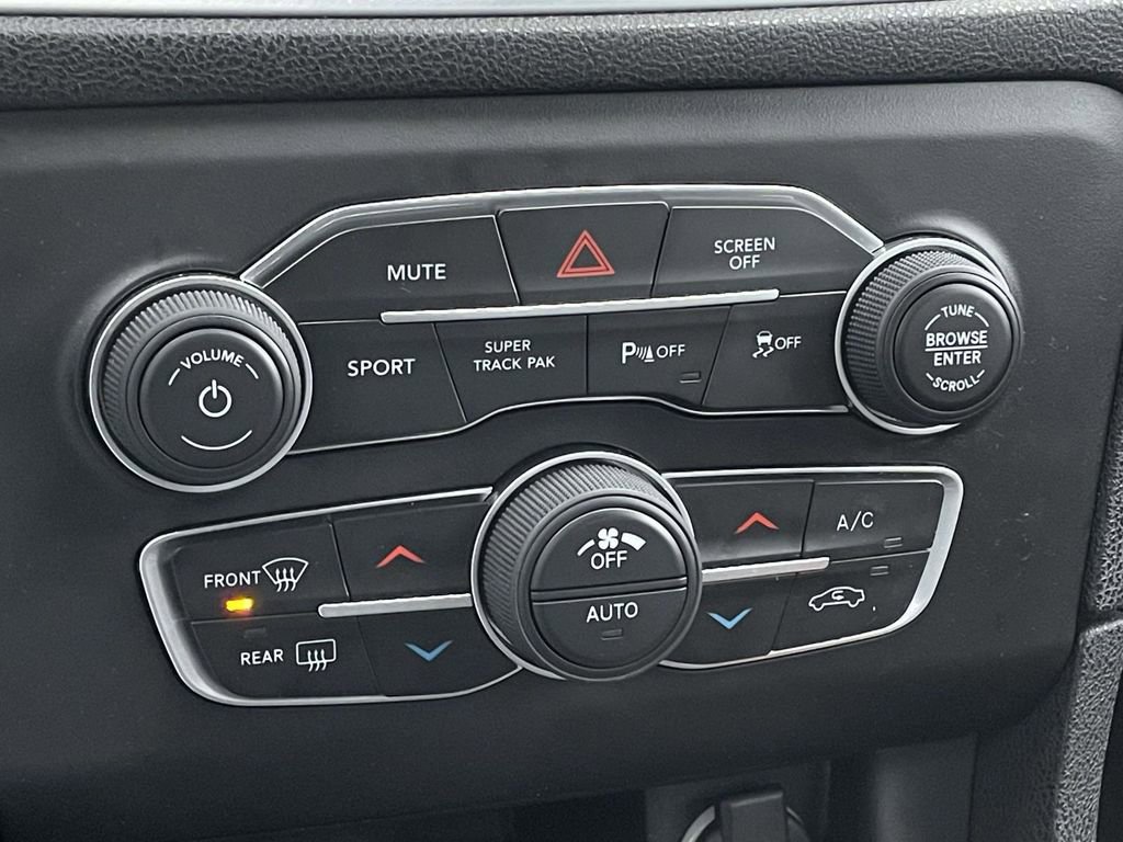 Used 2021 Dodge Charger SXT image 18