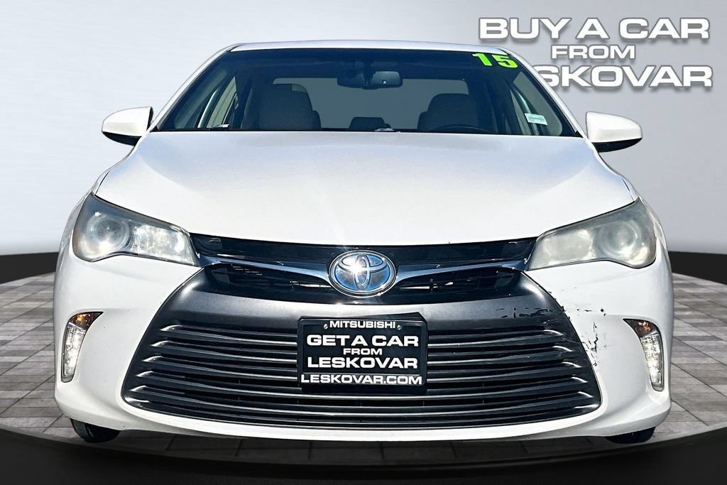 Used 2015 Toyota Camry XLE w/ Moonroof Package FWD image 3