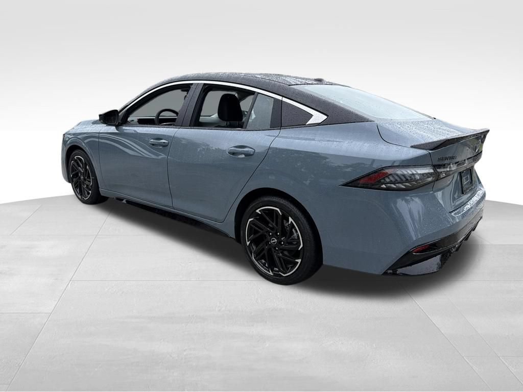 New 2026 Nissan Sentra SR w/ Floor Mat Package FWD image 5