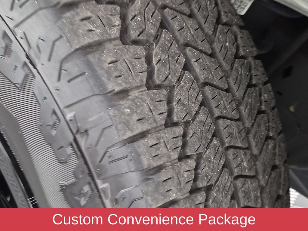 Used 2026 Chevrolet Silverado 1500 Custom Trail Boss w/ Dark Appearance Package AWD/4WD image 12